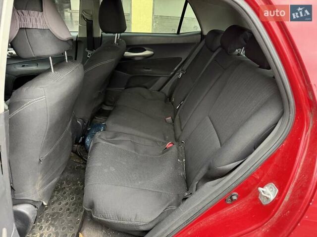 Красный Тойота Аурис, объемом двигателя 1.6 л и пробегом 200 тыс. км за 4500 $, фото 40 на Automoto.ua