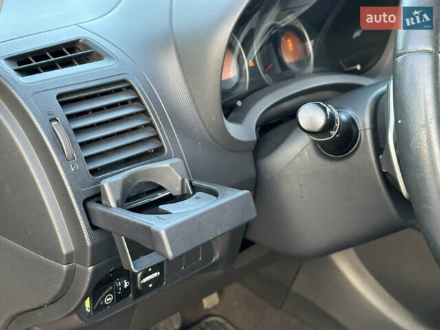 Червоний Тойота Ауріс, об'ємом двигуна 1.6 л та пробігом 85 тис. км за 8700 $, фото 53 на Automoto.ua