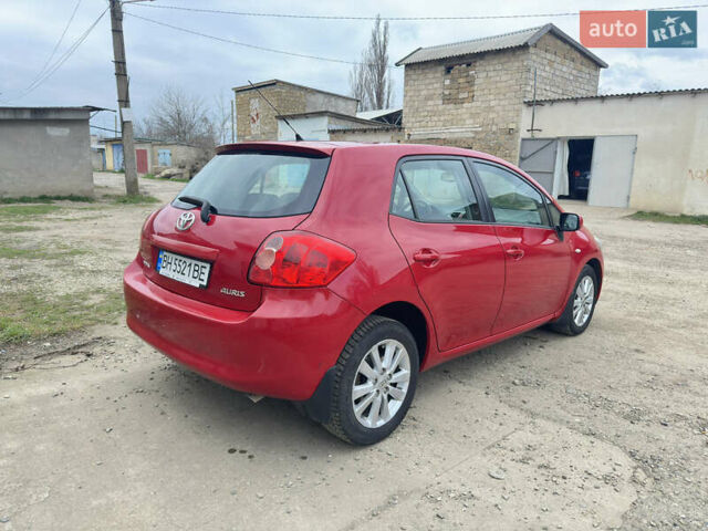 Красный Тойота Аурис, объемом двигателя 1.6 л и пробегом 104 тыс. км за 7200 $, фото 4 на Automoto.ua