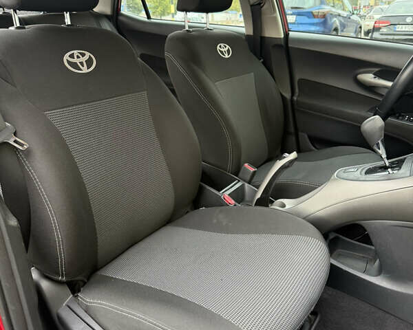 Красный Тойота Аурис, объемом двигателя 1.6 л и пробегом 181 тыс. км за 5950 $, фото 21 на Automoto.ua