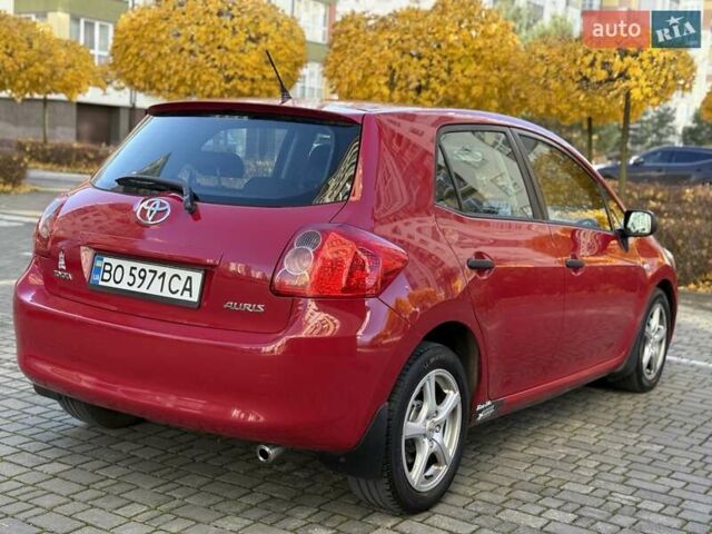 Червоний Тойота Ауріс, об'ємом двигуна 1.4 л та пробігом 220 тис. км за 7000 $, фото 14 на Automoto.ua