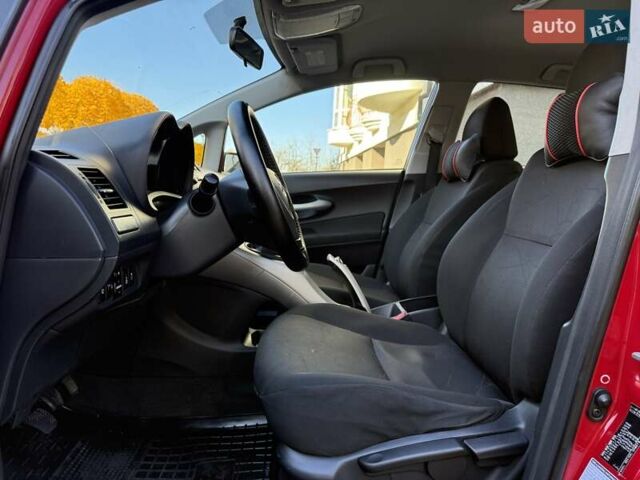 Червоний Тойота Ауріс, об'ємом двигуна 1.4 л та пробігом 220 тис. км за 7000 $, фото 20 на Automoto.ua