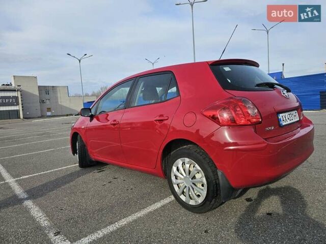 Червоний Тойота Ауріс, об'ємом двигуна 1.6 л та пробігом 142 тис. км за 6950 $, фото 7 на Automoto.ua