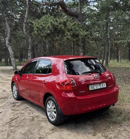 Червоний Тойота Ауріс, об'ємом двигуна 1.6 л та пробігом 175 тис. км за 7100 $, фото 16 на Automoto.ua