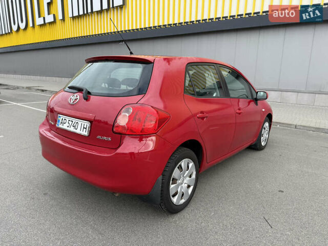 Красный Тойота Аурис, объемом двигателя 1.6 л и пробегом 181 тыс. км за 5950 $, фото 10 на Automoto.ua