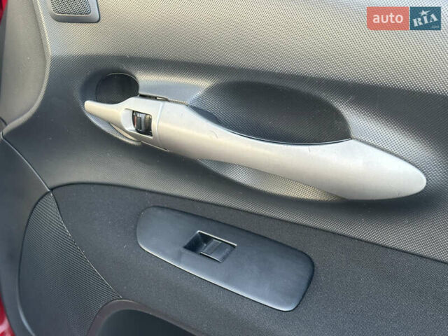 Червоний Тойота Ауріс, об'ємом двигуна 1.6 л та пробігом 85 тис. км за 8700 $, фото 42 на Automoto.ua