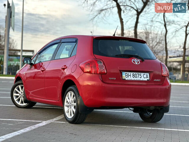 Червоний Тойота Ауріс, об'ємом двигуна 1.6 л та пробігом 85 тис. км за 8700 $, фото 19 на Automoto.ua