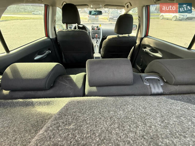 Красный Тойота Аурис, объемом двигателя 1.6 л и пробегом 123 тыс. км за 8500 $, фото 17 на Automoto.ua