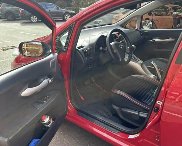 Тойота Аурис 2009 в Одессе на Automoto.ua Красный Тойота Аурис, объемом двигателя 1.6 л и пробегом 147 тыс. км за 8200 $, фото 7 на Automoto.ua