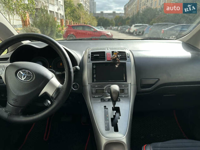 Тойота Аурис 2009 в Одессе на Automoto.ua Красный Тойота Аурис, объемом двигателя 1.6 л и пробегом 147 тыс. км за 8200 $, фото 12 на Automoto.ua