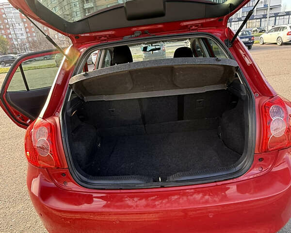 Красный Тойота Аурис, объемом двигателя 1.6 л и пробегом 123 тыс. км за 8500 $, фото 9 на Automoto.ua