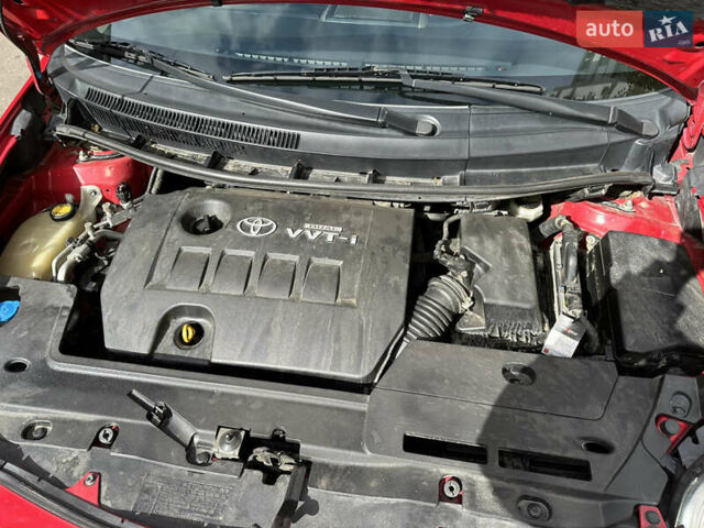 Тойота Аурис 2009 в Одессе на Automoto.ua Красный Тойота Аурис, объемом двигателя 1.6 л и пробегом 147 тыс. км за 8200 $, фото 18 на Automoto.ua