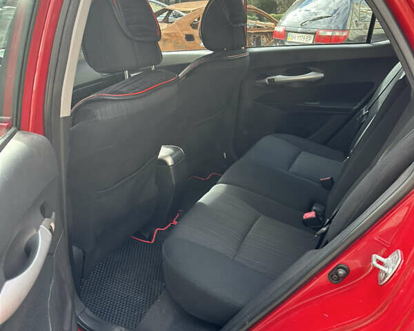 Тойота Аурис 2009 в Одессе на Automoto.ua Красный Тойота Аурис, объемом двигателя 1.6 л и пробегом 147 тыс. км за 8200 $, фото 9 на Automoto.ua