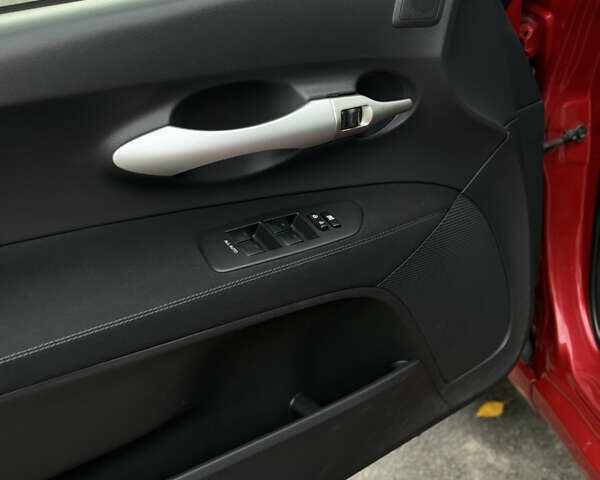 Тойота Аурис 2010 в Белой Церкве на Automoto.ua Красный Тойота Аурис, объемом двигателя 1.6 л и пробегом 169 тыс. км за 10000 $, фото 27 на Automoto.ua