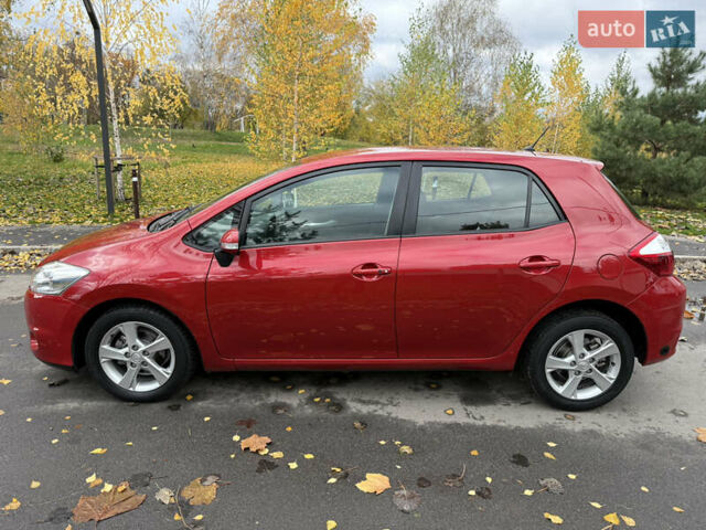 Тойота Аурис 2010 в Белой Церкве на Automoto.ua Красный Тойота Аурис, объемом двигателя 1.6 л и пробегом 169 тыс. км за 10000 $, фото 9 на Automoto.ua