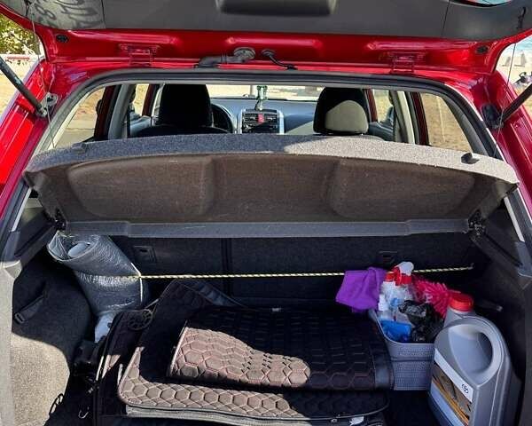 Червоний Тойота Ауріс, об'ємом двигуна 1.6 л та пробігом 219 тис. км за 9700 $, фото 11 на Automoto.ua