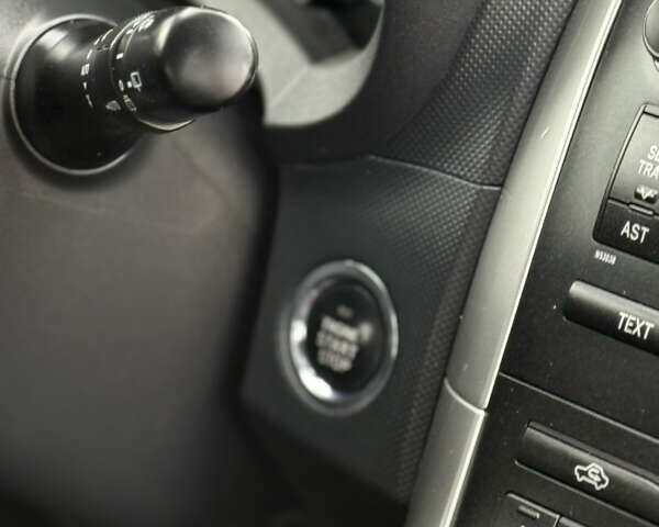 Тойота Аурис 2010 в Белой Церкве на Automoto.ua Красный Тойота Аурис, объемом двигателя 1.6 л и пробегом 169 тыс. км за 10000 $, фото 17 на Automoto.ua