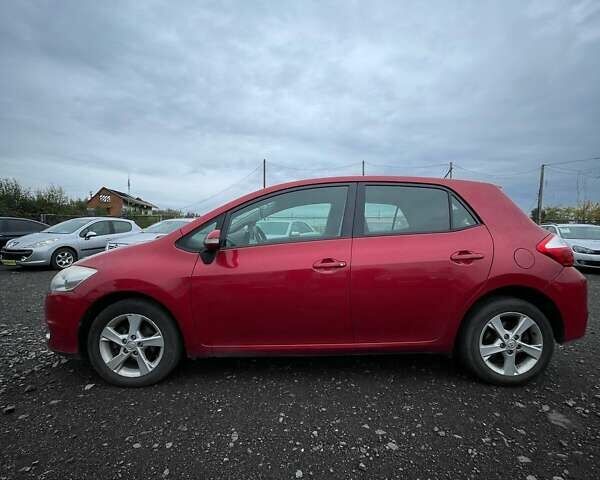 Красный Тойота Аурис, объемом двигателя 1.6 л и пробегом 299 тыс. км за 7990 $, фото 10 на Automoto.ua