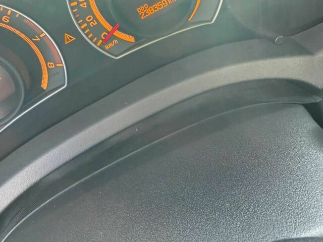 Червоний Тойота Ауріс, об'ємом двигуна 1.6 л та пробігом 238 тис. км за 5500 $, фото 12 на Automoto.ua