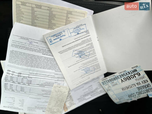 Красный Тойота Аурис, объемом двигателя 1.6 л и пробегом 64 тыс. км за 10800 $, фото 65 на Automoto.ua