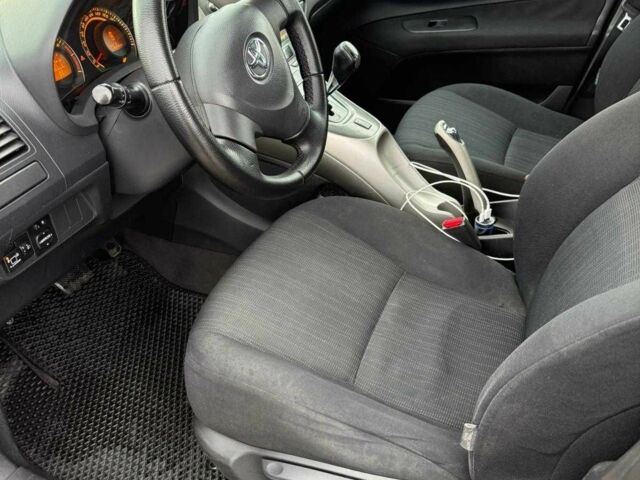 Червоний Тойота Ауріс, об'ємом двигуна 1.6 л та пробігом 238 тис. км за 5500 $, фото 4 на Automoto.ua