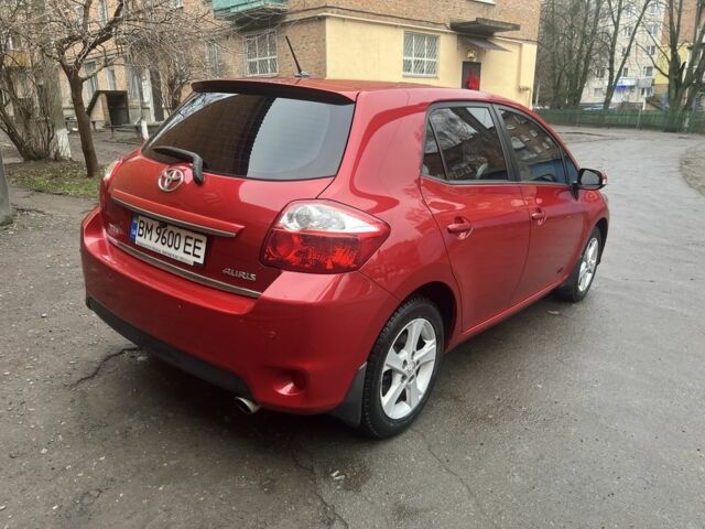 Красный Тойота Аурис, объемом двигателя 1.6 л и пробегом 104 тыс. км за 10500 $, фото 4 на Automoto.ua