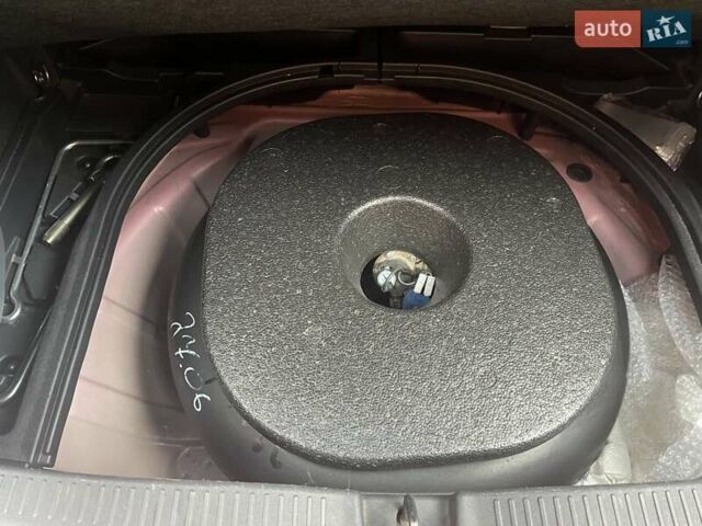 Красный Тойота Аурис, объемом двигателя 1.6 л и пробегом 104 тыс. км за 10500 $, фото 20 на Automoto.ua