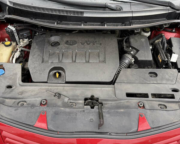 Тойота Аурис 2012 в Киеве на Automoto.ua Красный Тойота Аурис, объемом двигателя 1.6 л и пробегом 87 тыс. км за 11700 $, фото 13 на Automoto.ua