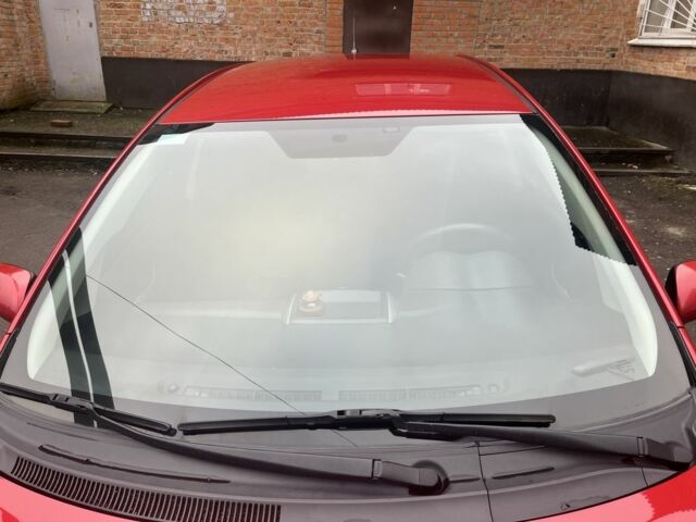 Красный Тойота Аурис, объемом двигателя 1.6 л и пробегом 104 тыс. км за 10500 $, фото 13 на Automoto.ua