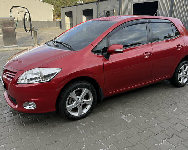 Тойота Аурис 2012 в Киеве на Automoto.ua Красный Тойота Аурис, объемом двигателя 1.6 л и пробегом 87 тыс. км за 11700 $, фото 8 на Automoto.ua