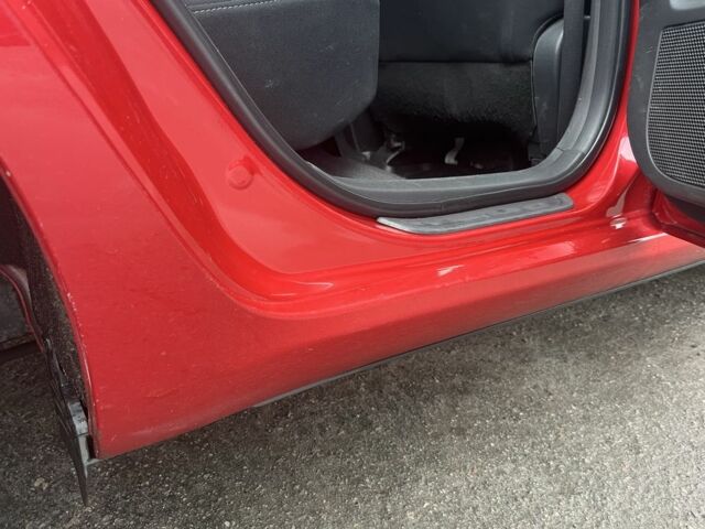 Красный Тойота Аурис, объемом двигателя 1.6 л и пробегом 104 тыс. км за 10500 $, фото 16 на Automoto.ua