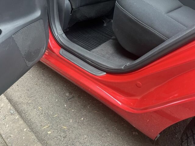 Красный Тойота Аурис, объемом двигателя 1.6 л и пробегом 104 тыс. км за 10500 $, фото 11 на Automoto.ua