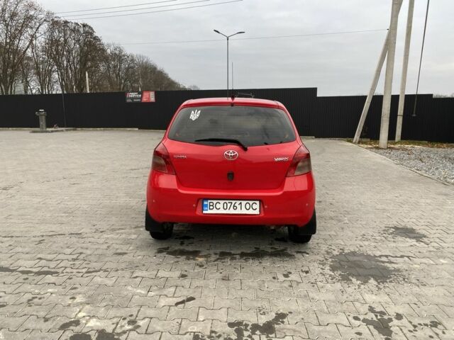 Красный Тойота Аурис, объемом двигателя 1.3 л и пробегом 140 тыс. км за 5000 $, фото 4 на Automoto.ua