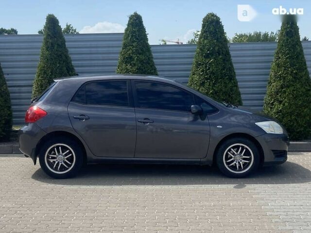 Тойота Аурис, объемом двигателя 1.6 л и пробегом 195 тыс. км за 5490 $, фото 9 на Automoto.ua