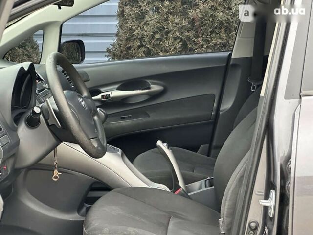Тойота Аурис, объемом двигателя 1.6 л и пробегом 195 тыс. км за 5490 $, фото 28 на Automoto.ua