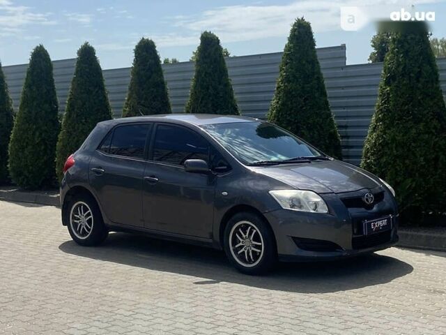 Тойота Аурис, объемом двигателя 1.6 л и пробегом 195 тыс. км за 5490 $, фото 1 на Automoto.ua