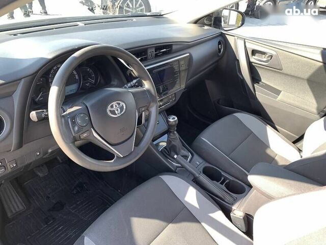 Тойота Ауріс, об'ємом двигуна 1.4 л та пробігом 196 тис. км за 11800 $, фото 6 на Automoto.ua
