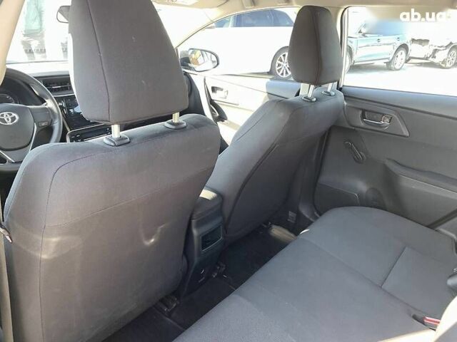 Тойота Ауріс, об'ємом двигуна 1.4 л та пробігом 196 тис. км за 11800 $, фото 12 на Automoto.ua