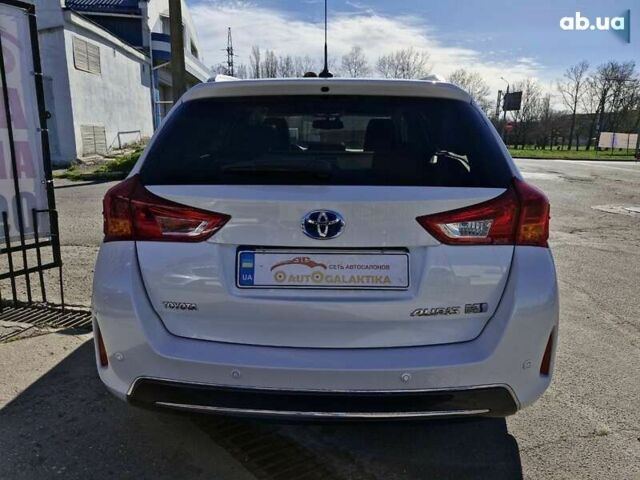 Тойота Аурис, объемом двигателя 4.25 л и пробегом 156 тыс. км за 13999 $, фото 4 на Automoto.ua