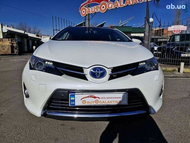 Тойота Аурис, объемом двигателя 4.25 л и пробегом 156 тыс. км за 13999 $, фото 1 на Automoto.ua