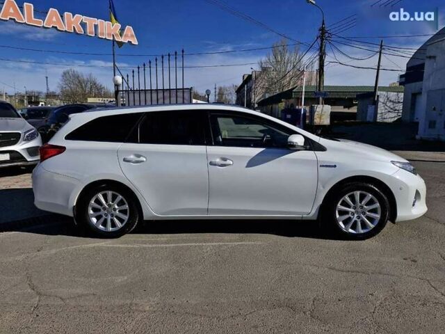Тойота Аурис, объемом двигателя 4.25 л и пробегом 156 тыс. км за 13999 $, фото 6 на Automoto.ua