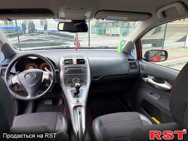 Тойота Ауріс, об'ємом двигуна 1.6 л та пробігом 186 тис. км за 6900 $, фото 3 на Automoto.ua