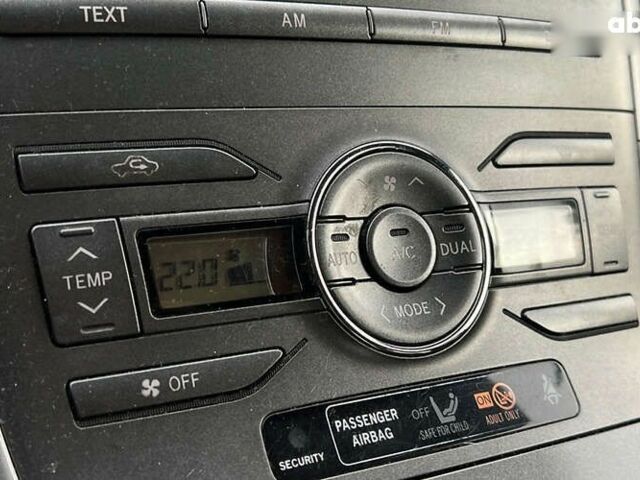 Тойота Ауріс, об'ємом двигуна 1.4 л та пробігом 264 тис. км за 6999 $, фото 12 на Automoto.ua