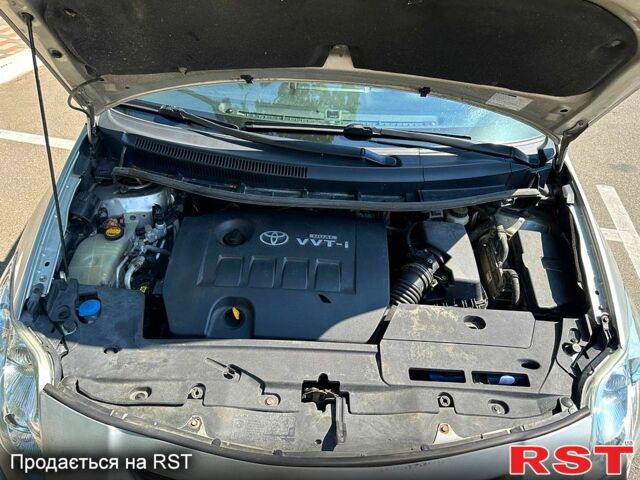 Тойота Ауріс, об'ємом двигуна 1.6 л та пробігом 234 тис. км за 4999 $, фото 2 на Automoto.ua