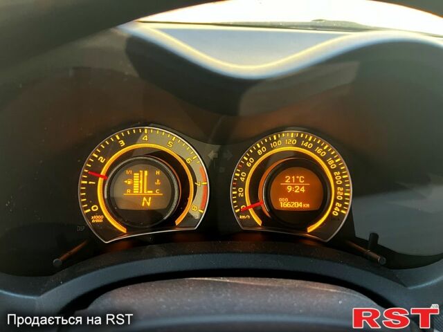 Тойота Аурис, объемом двигателя 1.6 л и пробегом 166 тыс. км за 6900 $, фото 2 на Automoto.ua