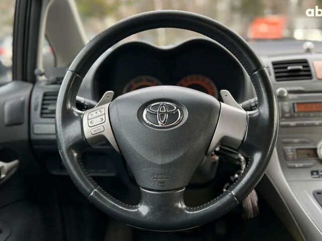 Тойота Ауріс, об'ємом двигуна 1.4 л та пробігом 264 тис. км за 6999 $, фото 9 на Automoto.ua