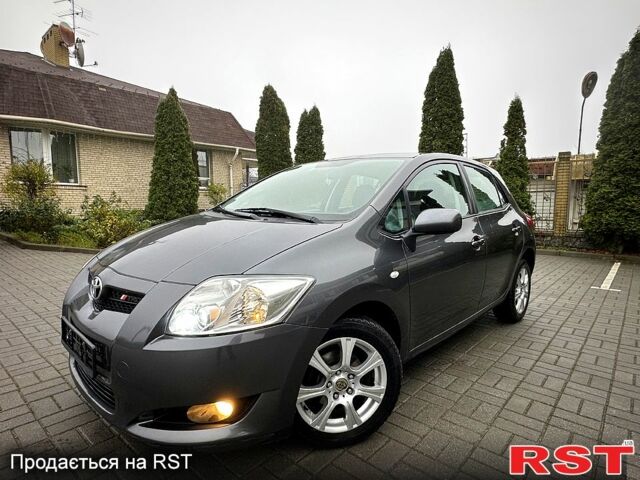 Тойота Аурис, объемом двигателя 1.4 л и пробегом 200 тыс. км за 5700 $, фото 8 на Automoto.ua