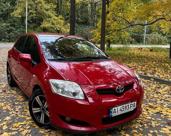 Тойота Аурис, объемом двигателя 1.6 л и пробегом 230 тыс. км за 5399 $, фото 2 на Automoto.ua