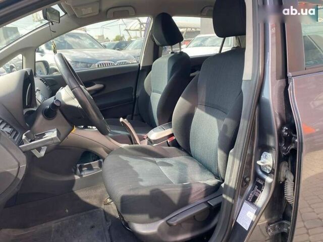 Тойота Аурис, объемом двигателя 1.6 л и пробегом 268 тыс. км за 5800 $, фото 12 на Automoto.ua