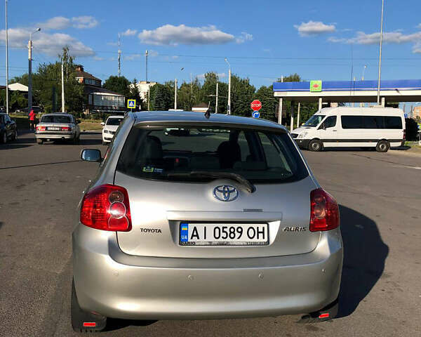 Тойота Ауріс, об'ємом двигуна 2 л та пробігом 238 тис. км за 7200 $, фото 2 на Automoto.ua